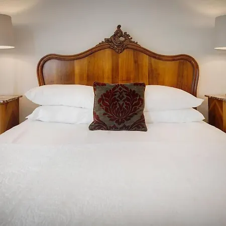 Richmond Place - In Private Mansion With Private - Ridgestone Daire *