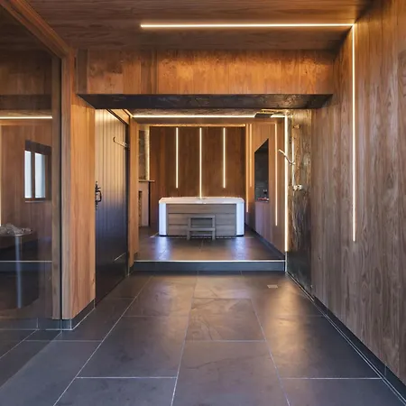 Richmond Place - In Private Mansion With Private - Ridgestone Daire Kendal