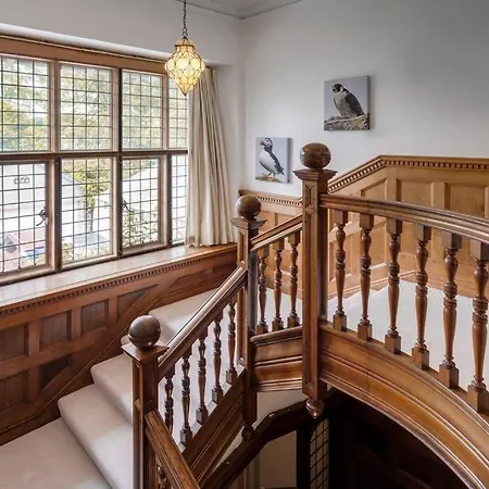 Richmond Place - In Private Mansion With Private - Ridgestone