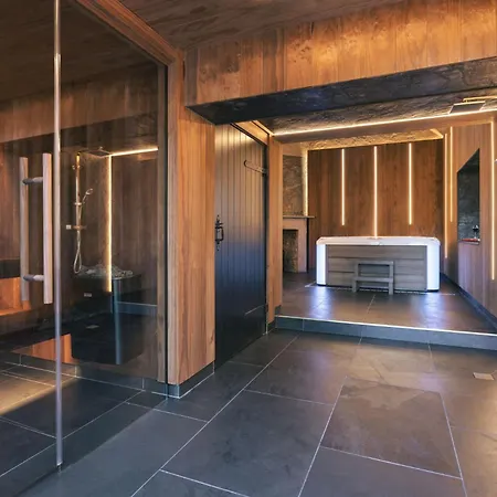 Richmond Place - In Private Mansion With Private - Ridgestone *