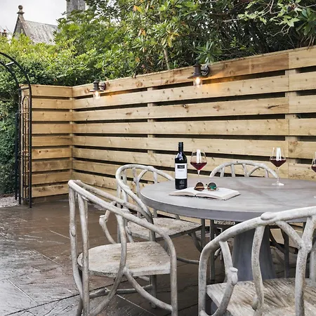 Richmond Place - In Private Mansion With Private - Ridgestone