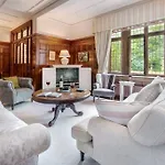 Richmond Place - In Private Mansion With Private - Ridgestone *