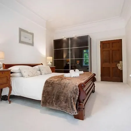 Richmond Place - In Private Mansion With Private - Ridgestone Appartamento
